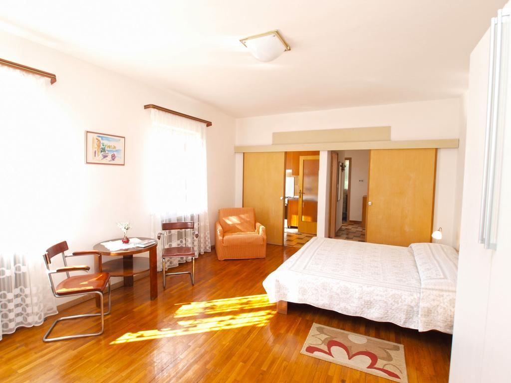 Apartments Rabac 981 Екстер'єр фото